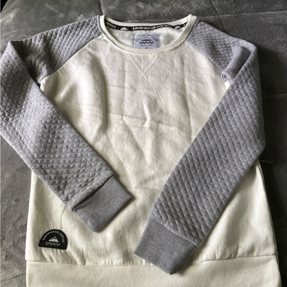Canadian Collective Women's White/Grey Cotton/Polyester Pullover Sweater Size M